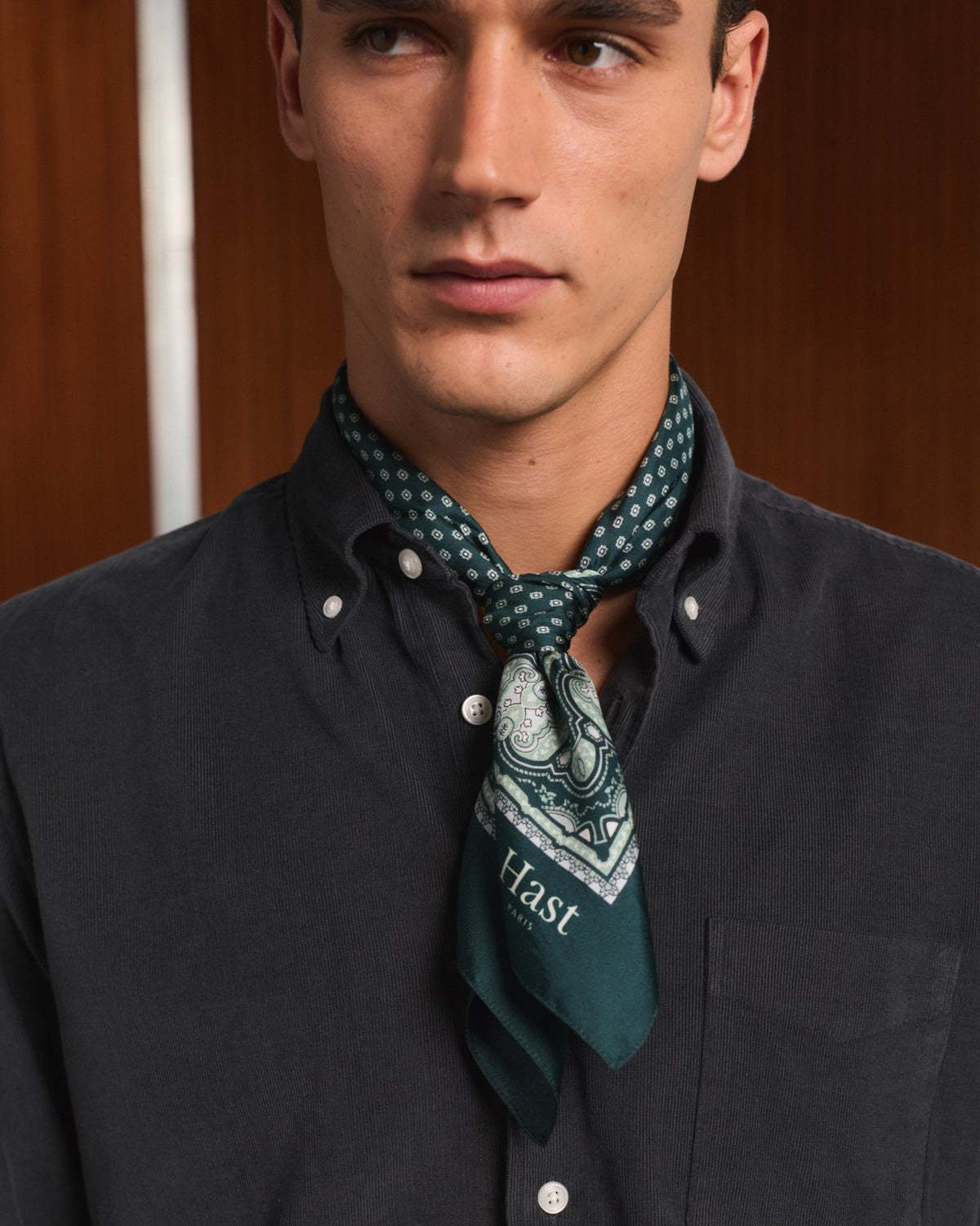 Foulard en soie gris à motif - 3
