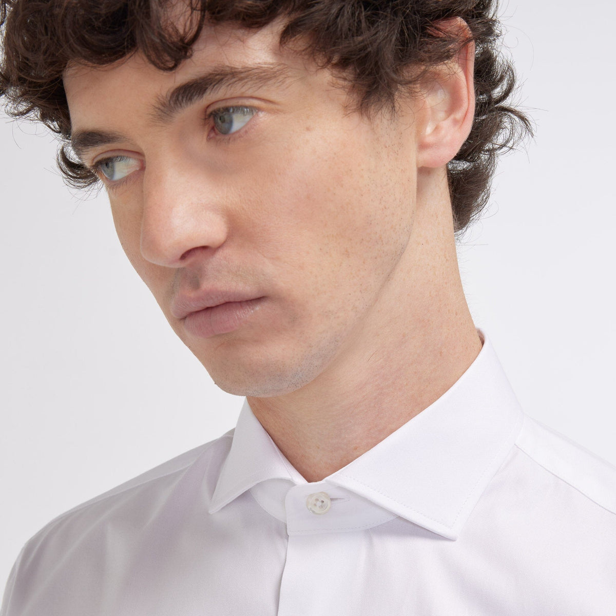 Chemise cintrée en oxford double retors blanche à poignets mousquetaires - 2