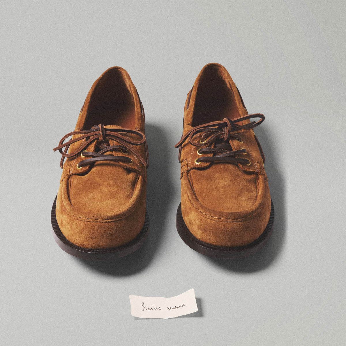 Chaussure bateau en cuir suède ambre - 2