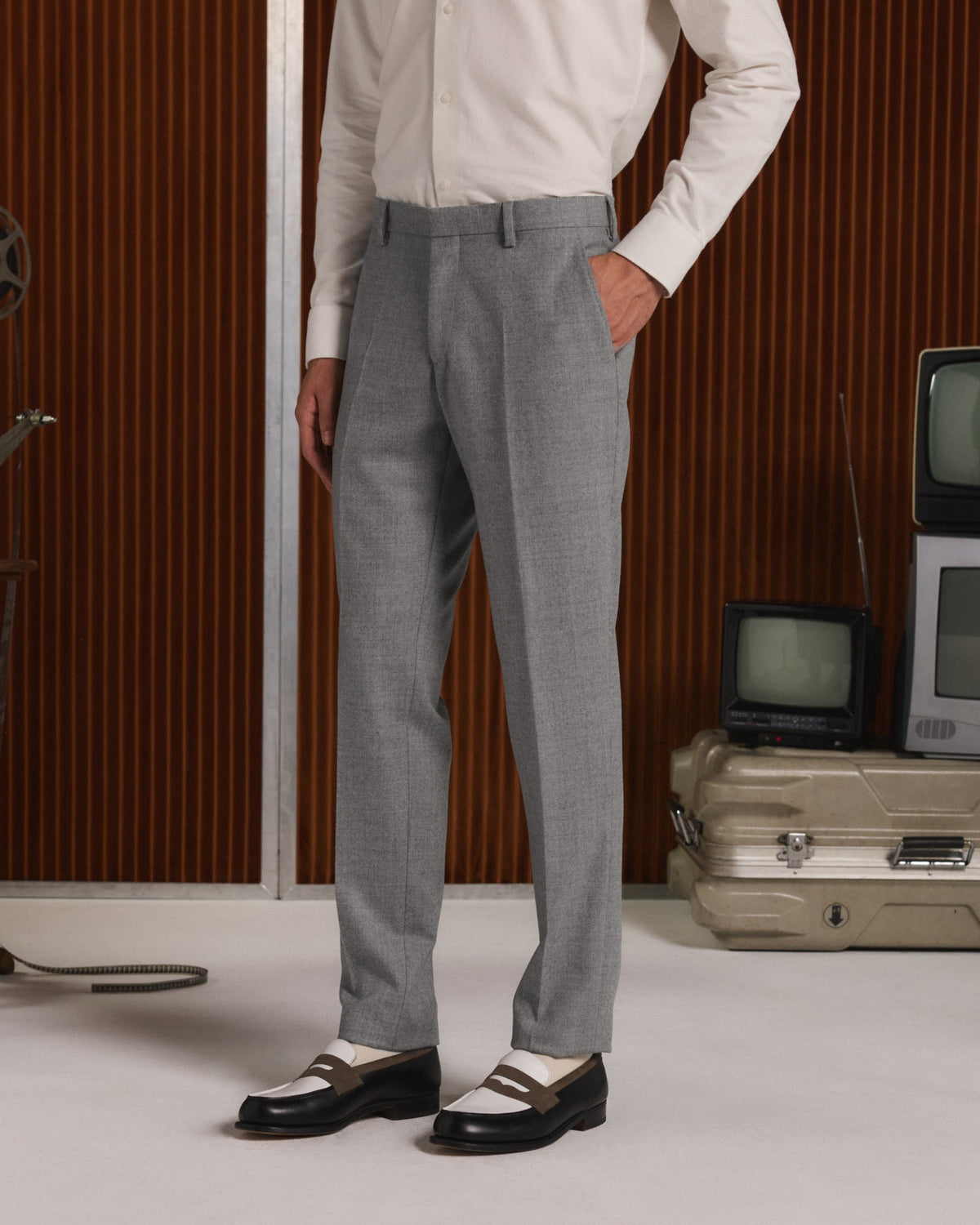Pantalon en flanelle de laine grise - 2