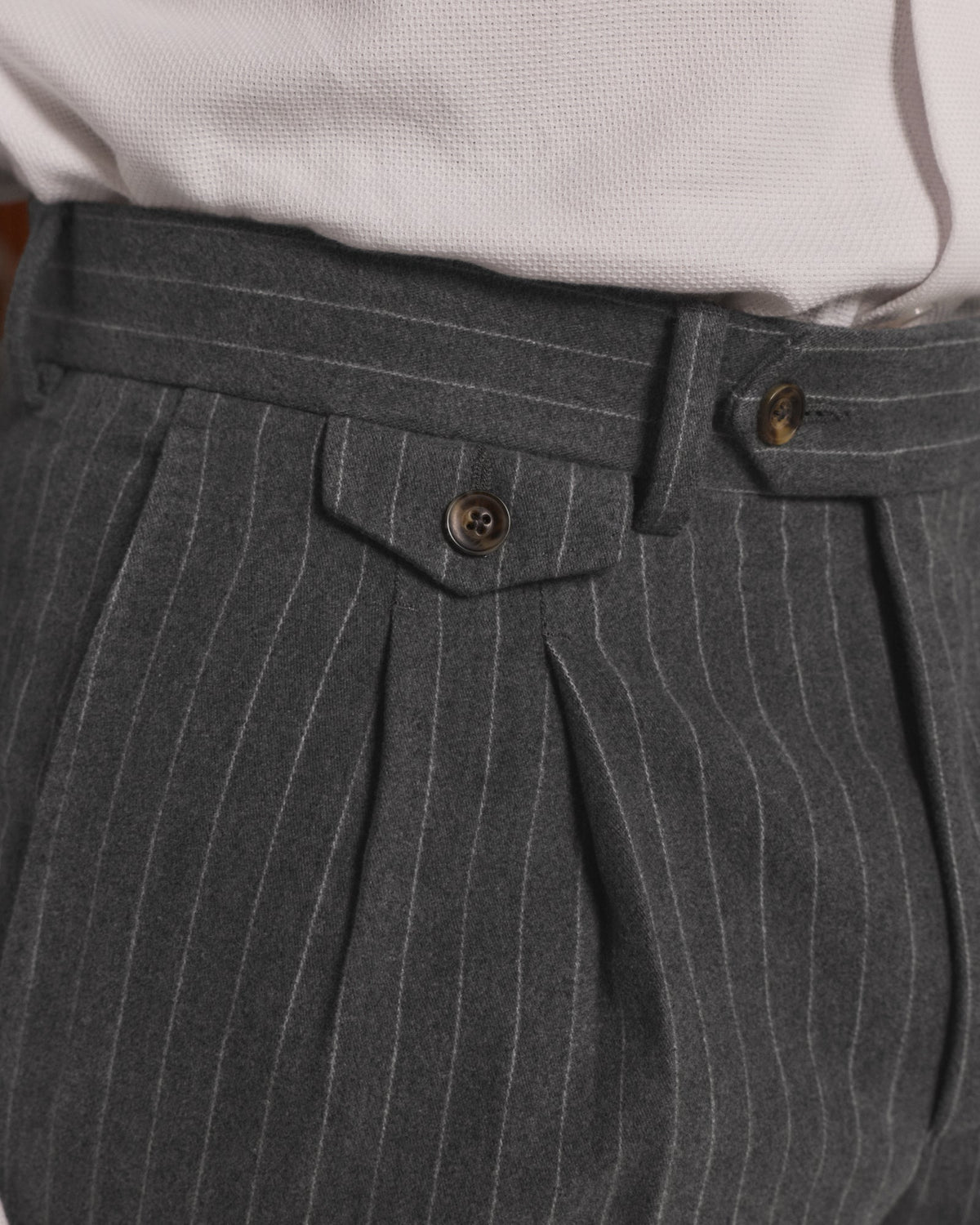 Pantalon à double plis en moleskine de coton gris à rayures craie - 2