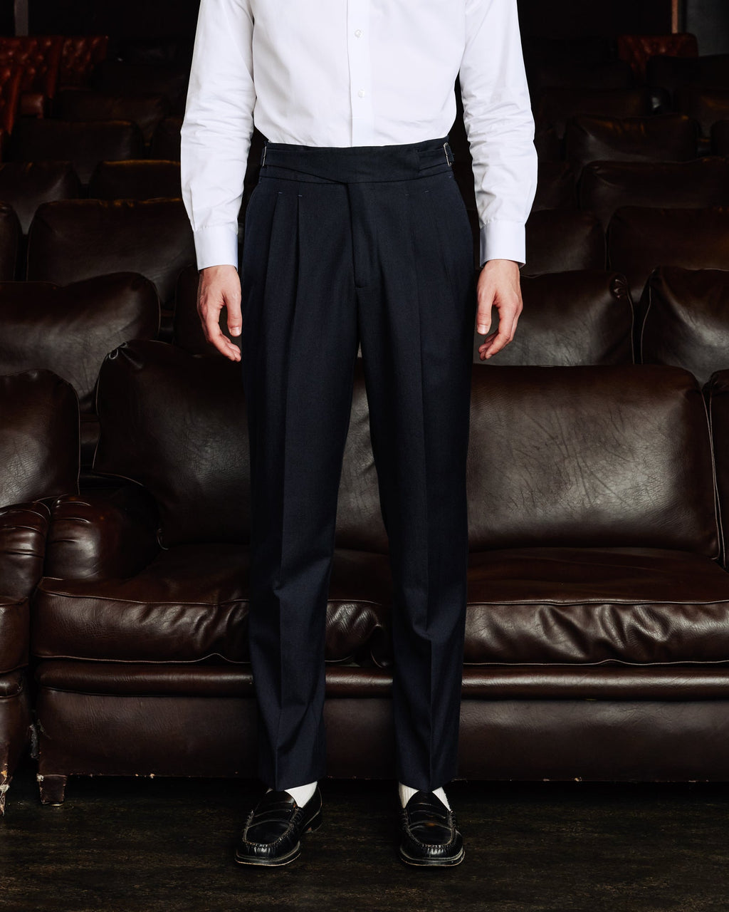 Pantalon gurkha à double plis en coton et laine marine - 1