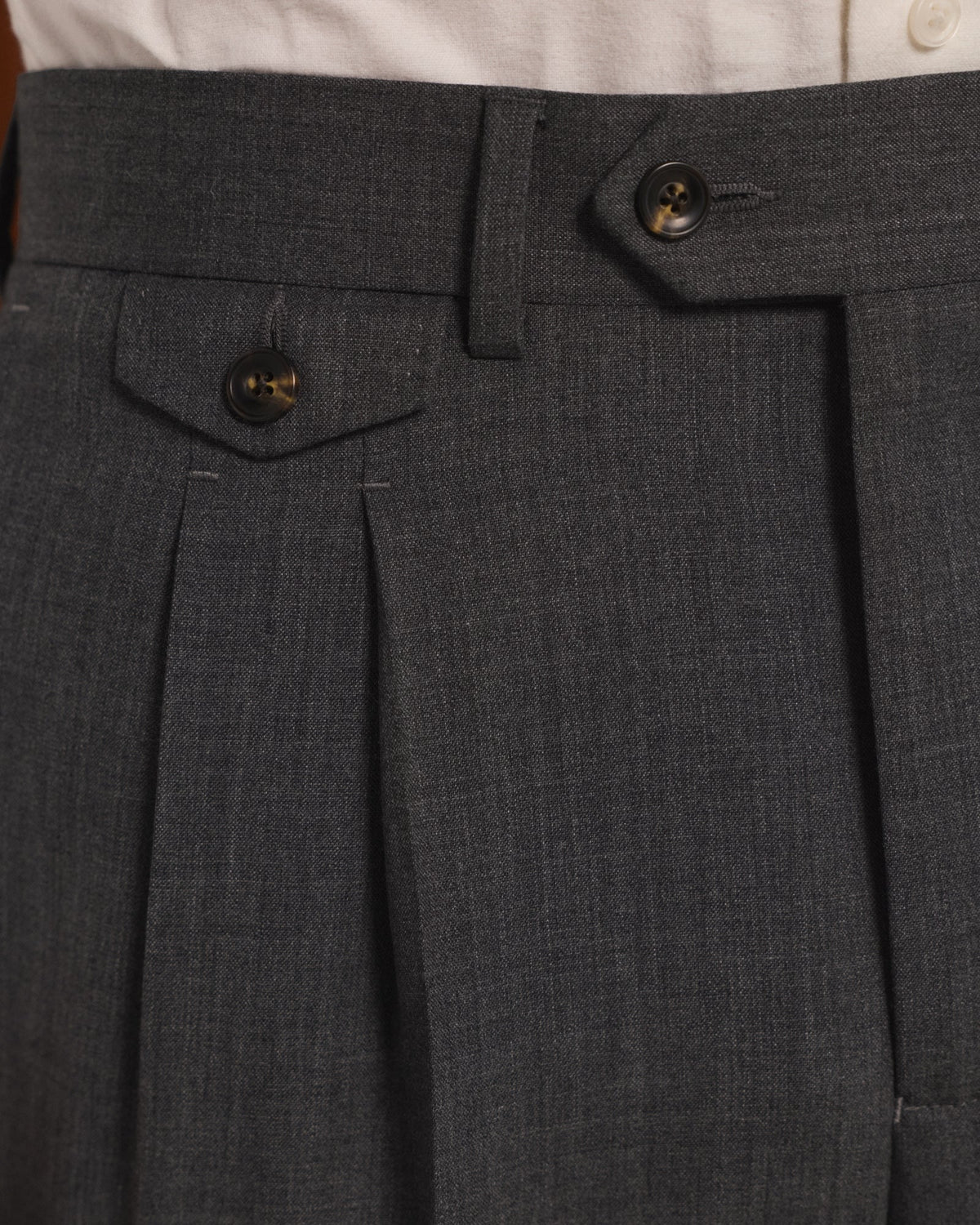 Pantalon à pinces en laine marine - 4