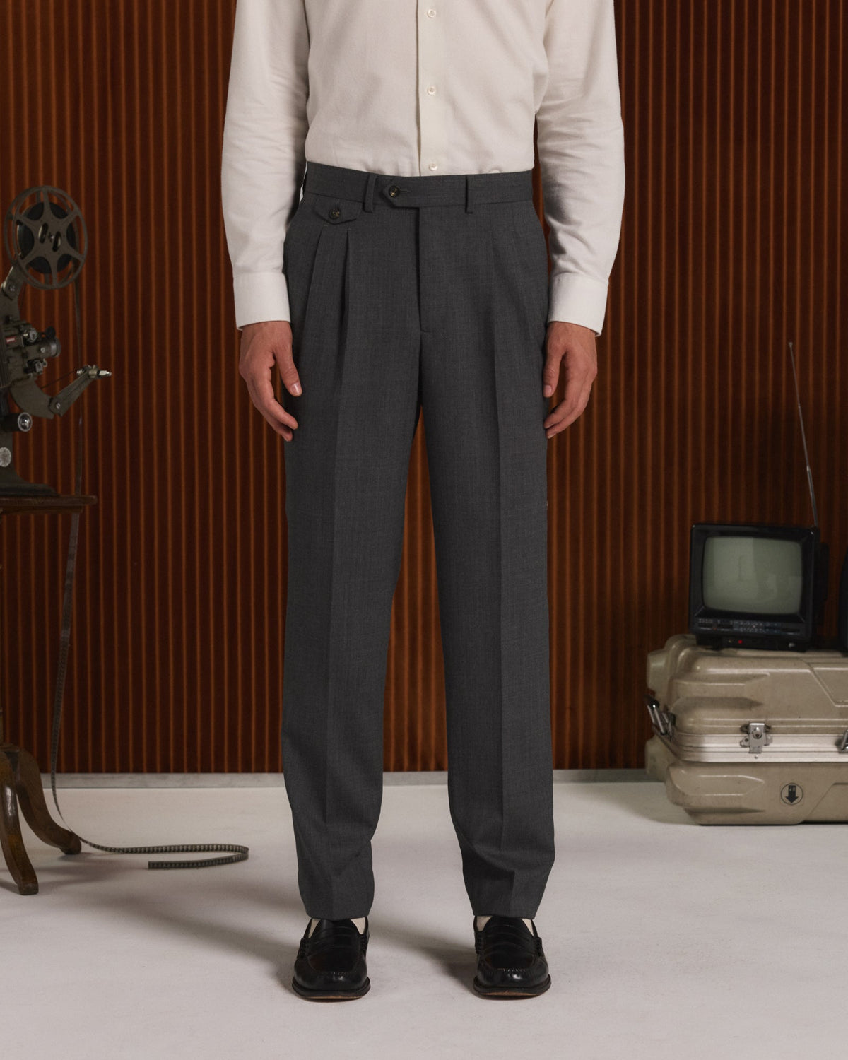 Pantalon à pinces en laine marine - 3