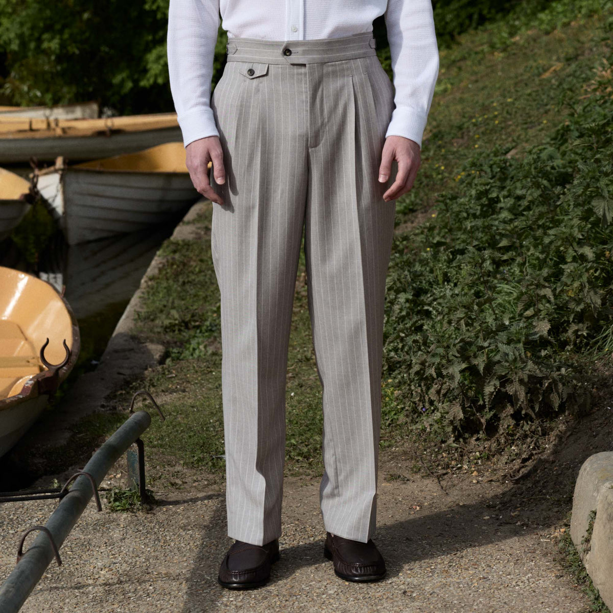 Pantalon à pinces en laine froide gris perle rayé - 1