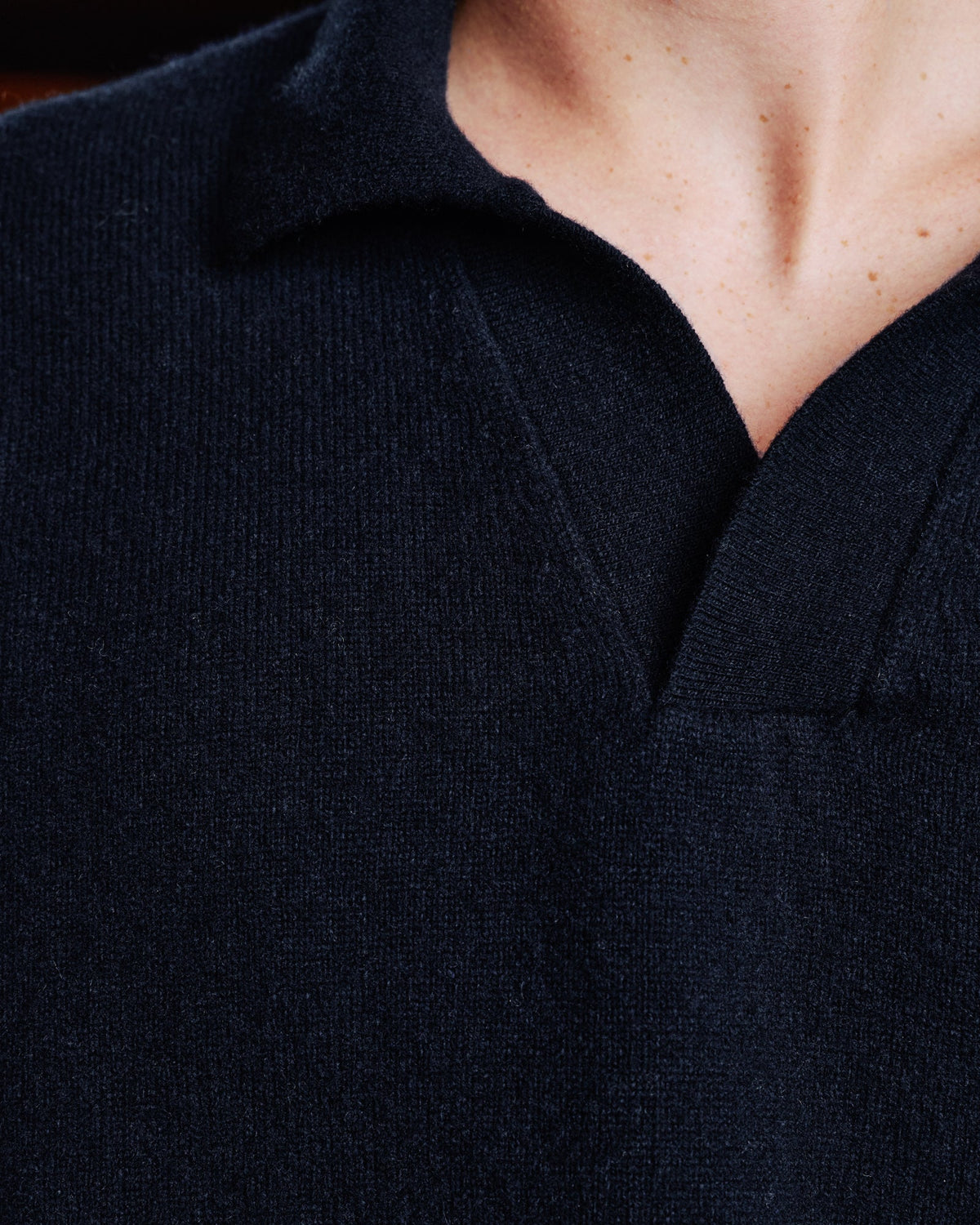 Pull à col polo en laine mérinos écru - 6