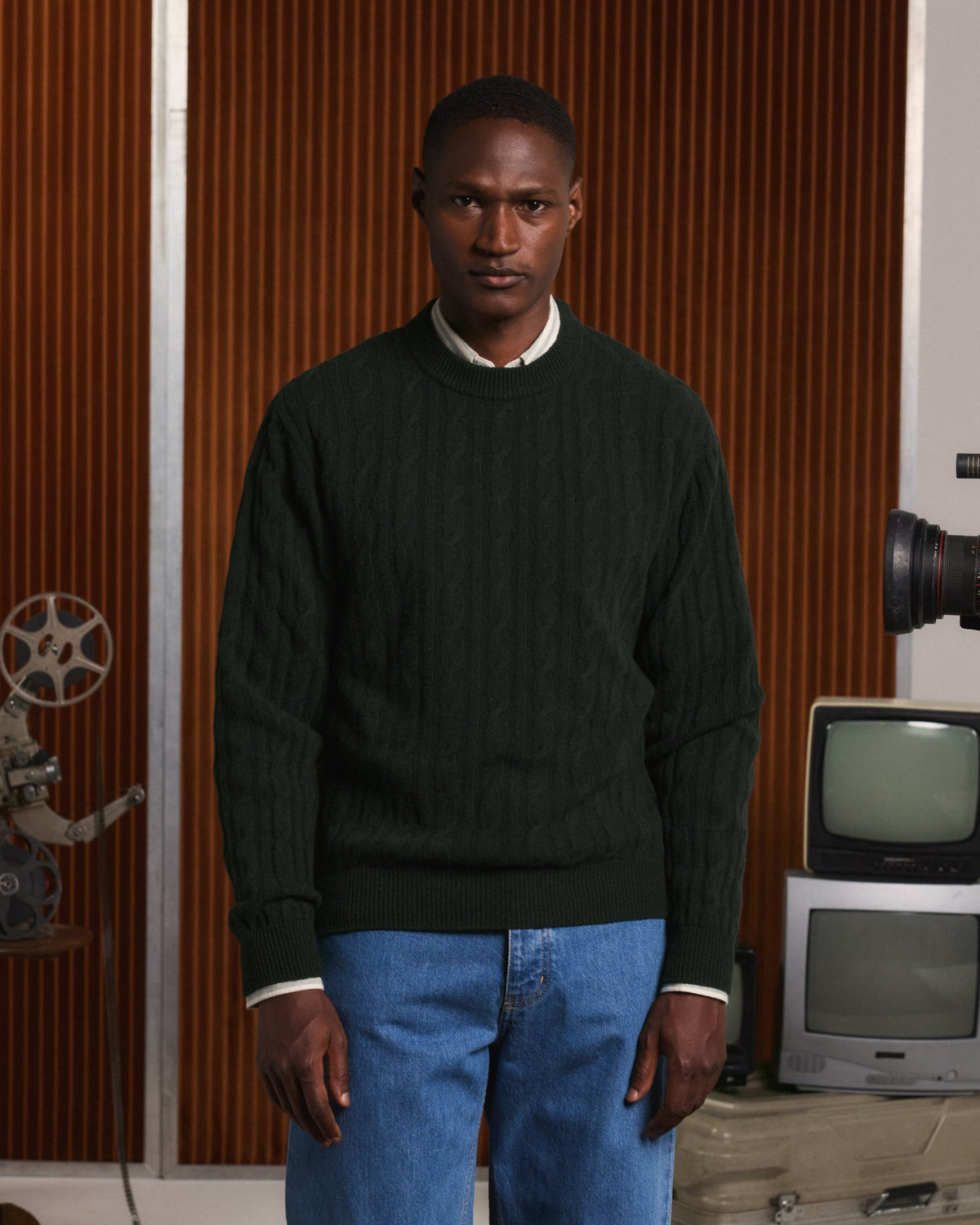 Pull col rond en laine mérinos extrafine marine - 3
