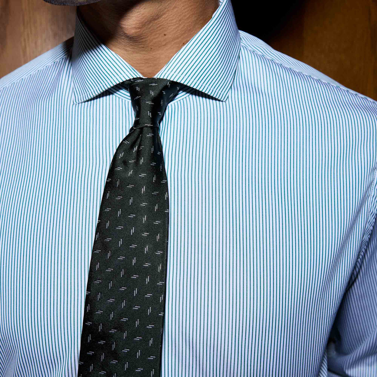 Cravate en soie verte à motifs - 1